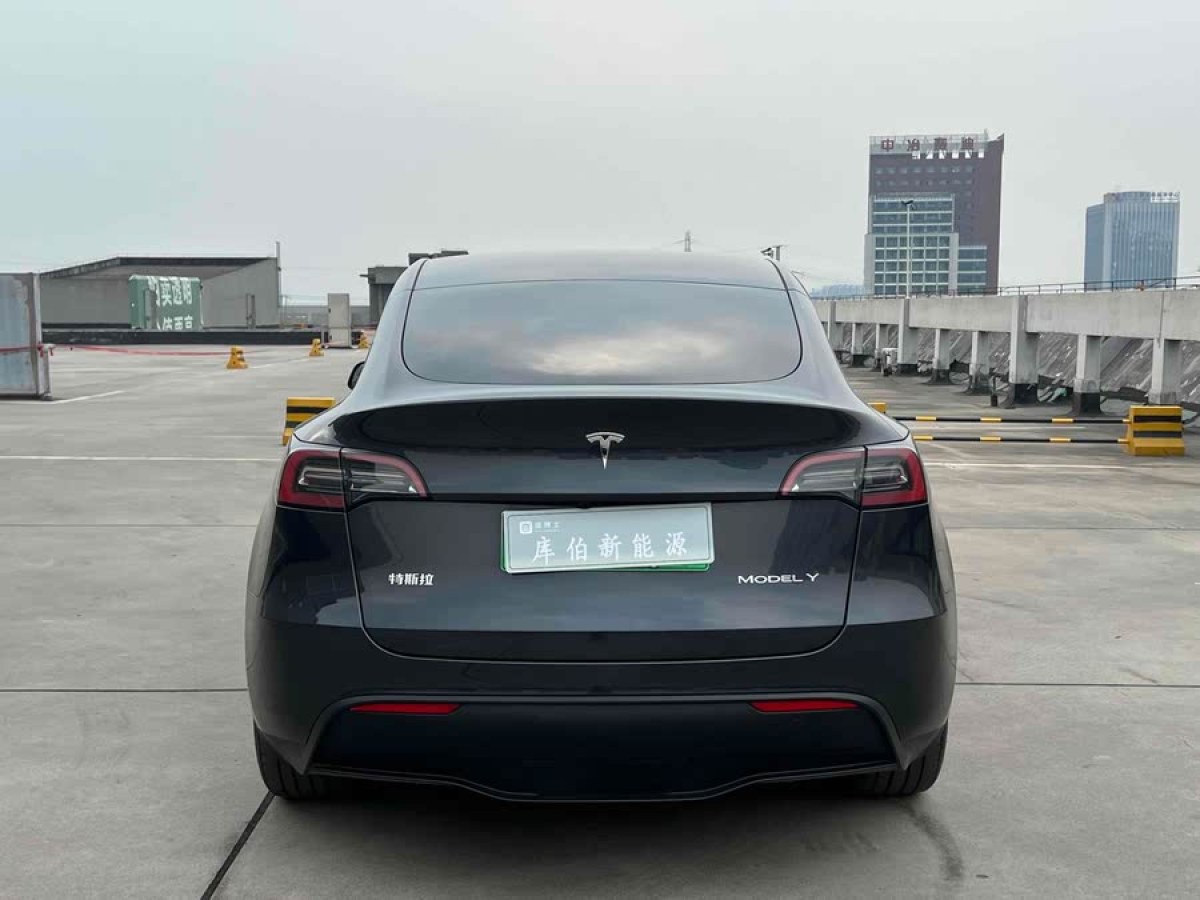 特斯拉 Model Y  2024款 長續(xù)航全輪驅(qū)動(dòng)版圖片