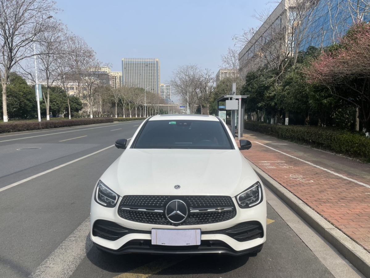 奔馳 奔馳GLC  2022款 改款 GLC 300 4MATIC 轎跑SUV圖片