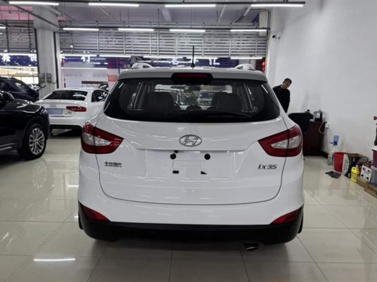 現(xiàn)代 ix35  2013款 2.0L 自動兩驅(qū)智能型GLS 國IV圖片