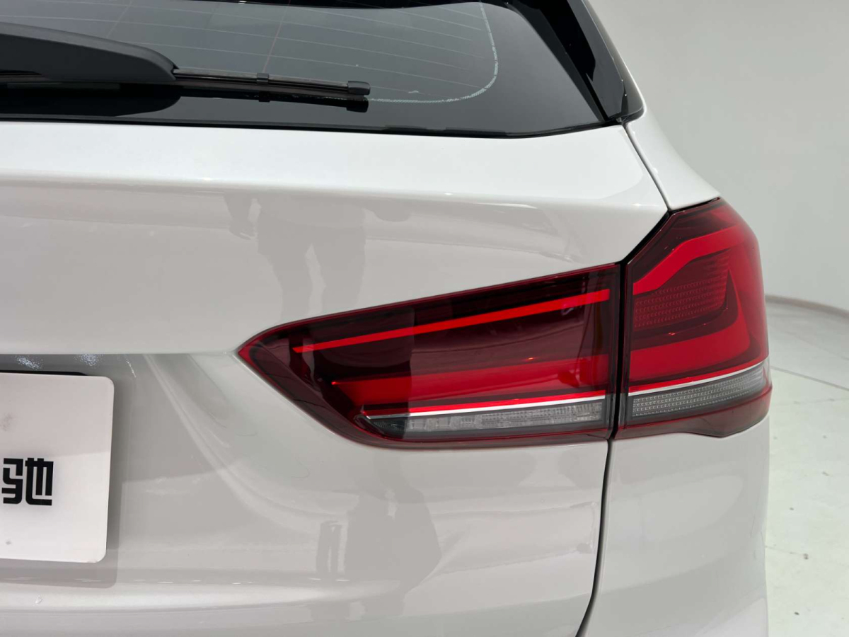 寶馬 寶馬X1  2013款 X1 xDrive20i 2.0T 探索版圖片