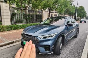 探险者 福特 EcoBoost 285 后驱风尚版 6座