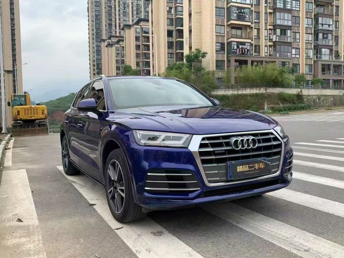 奧迪 奧迪Q3  2019款  35 TFSI 時(shí)尚動(dòng)感型圖片