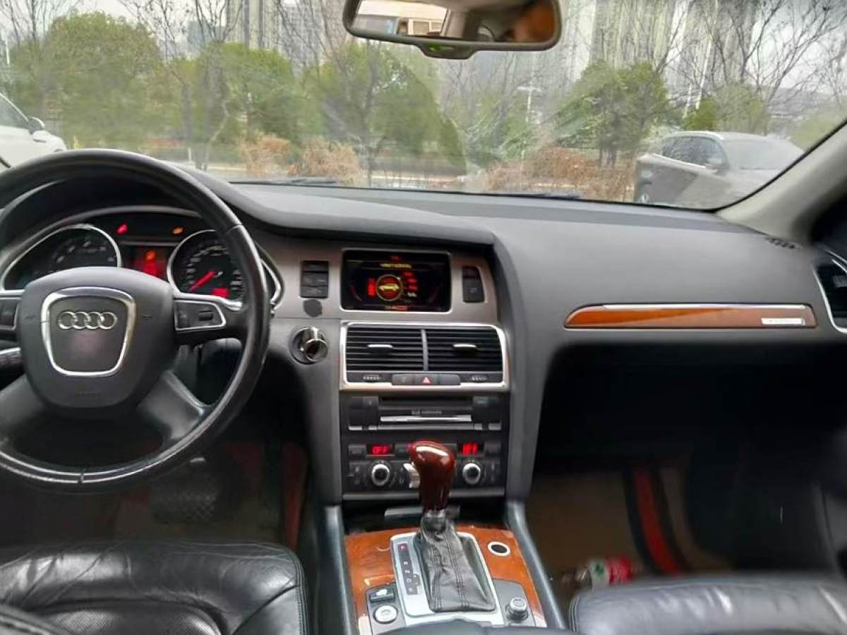 奧迪 奧迪Q7  2010款 3.6 FSI quattro 基本型圖片