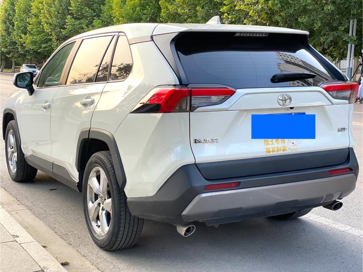 豐田 RAV4  2018款 榮放 2.0L CVT兩驅(qū)風(fēng)尚版圖片