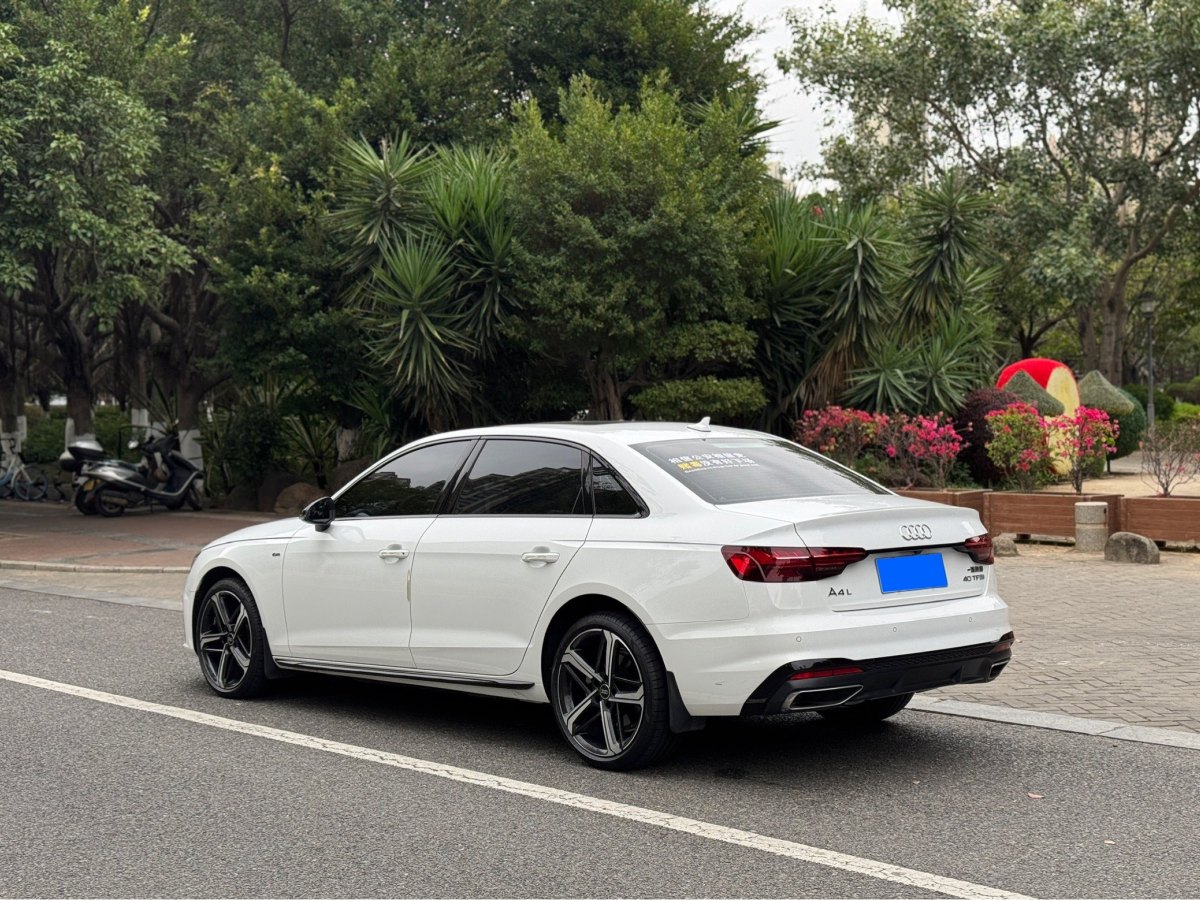 奧迪 奧迪A4L  2024款 40 TFSI 豪華動感型圖片