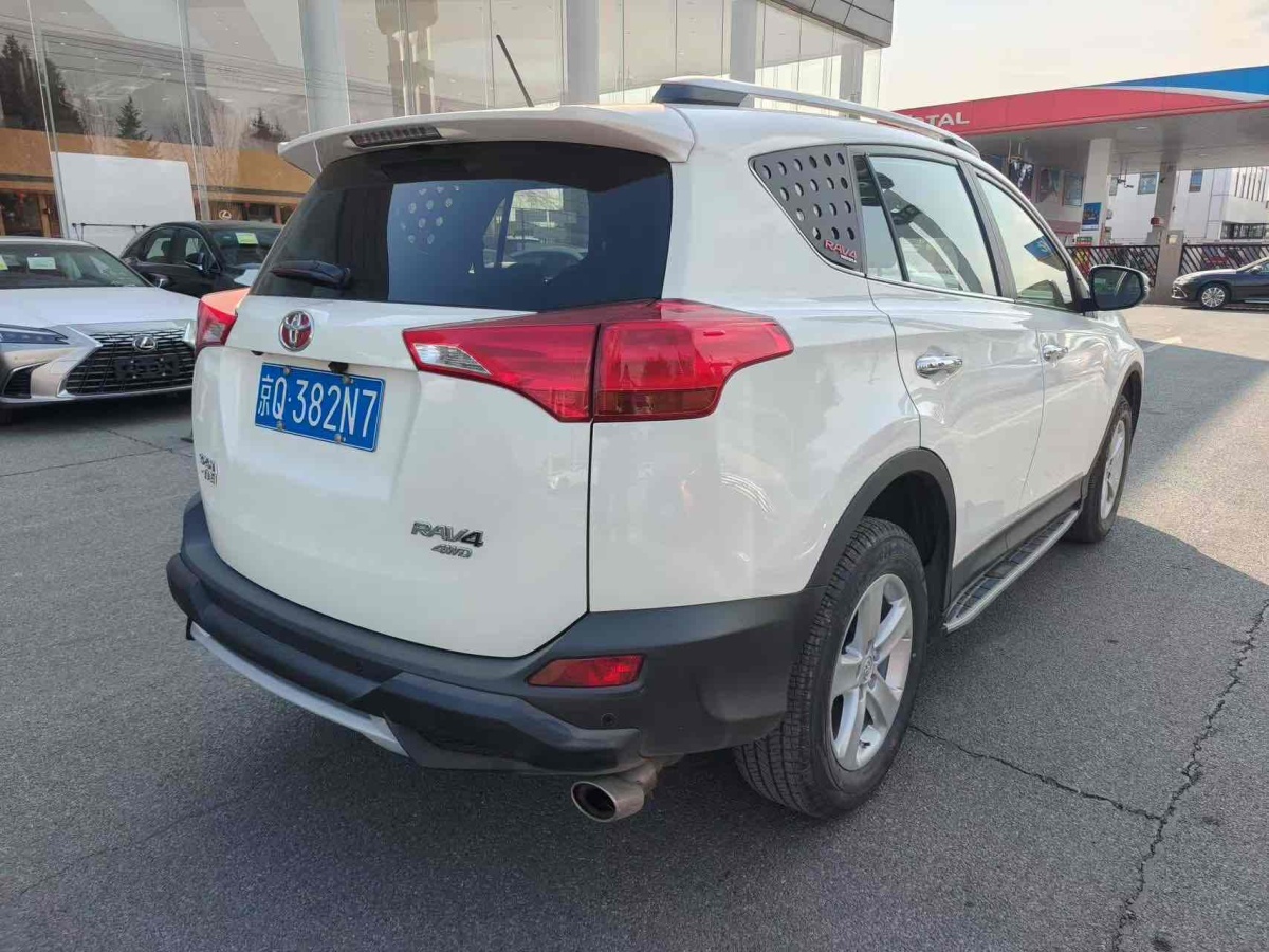 豐田 RAV4榮放  2013款 2.5L 自動四驅(qū)精英版圖片