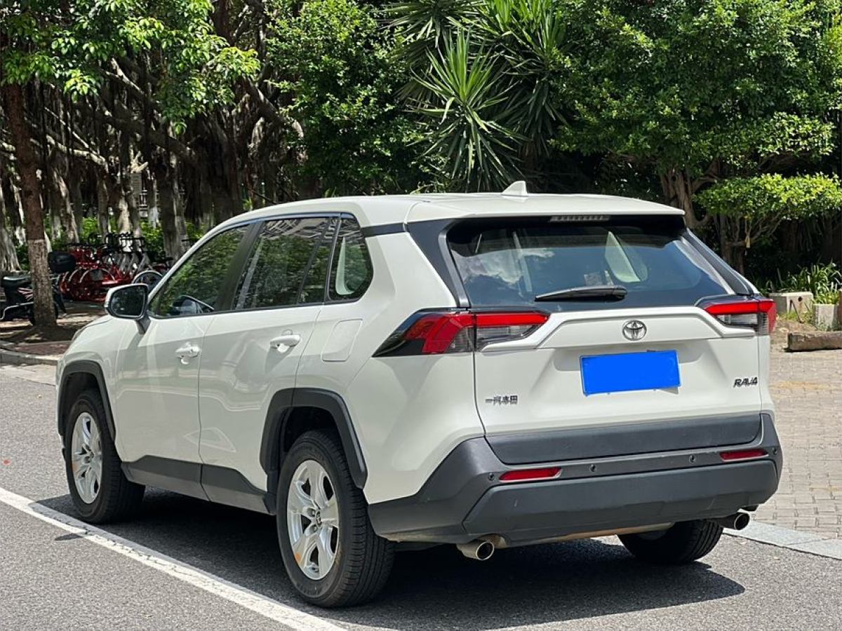 豐田 RAV4榮放  2020款 2.0L CVT兩驅(qū)都市版圖片