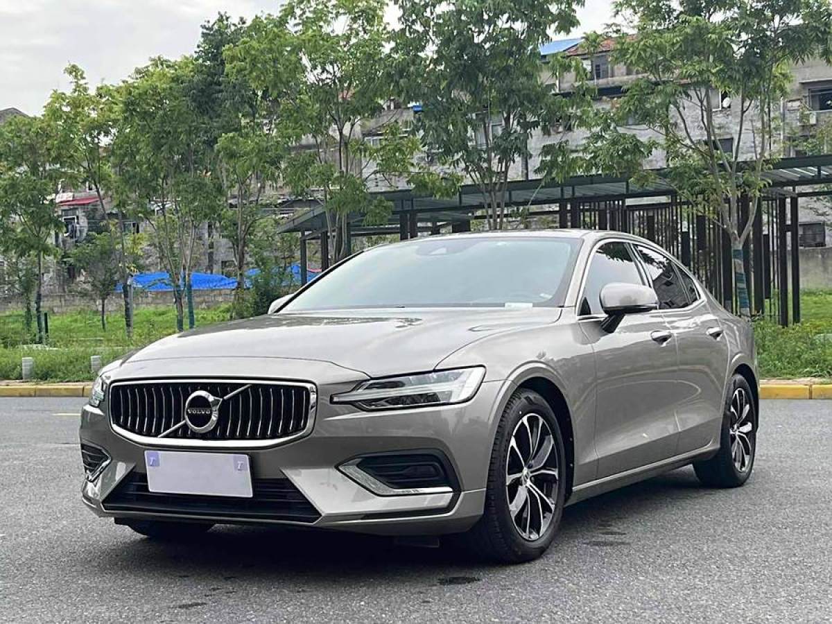 沃爾沃 S60L  2020款 T4 智逸豪華版圖片