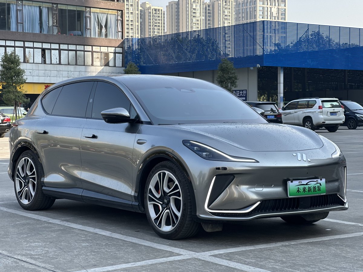 2024年2月智己 智己LS7  2023款 100kWh Lux后驅版