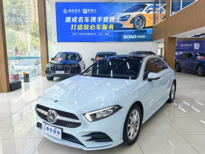 2021年3月 奔馳 奔馳A級(jí) A 200 L 運(yùn)動(dòng)轎車時(shí)尚型圖片