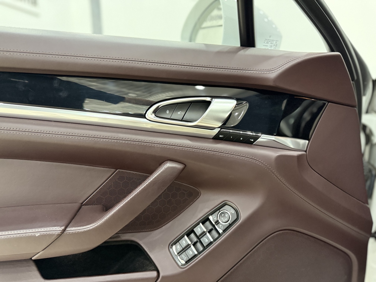 保時(shí)捷 Panamera  2014款 Panamera Executive 3.0T圖片