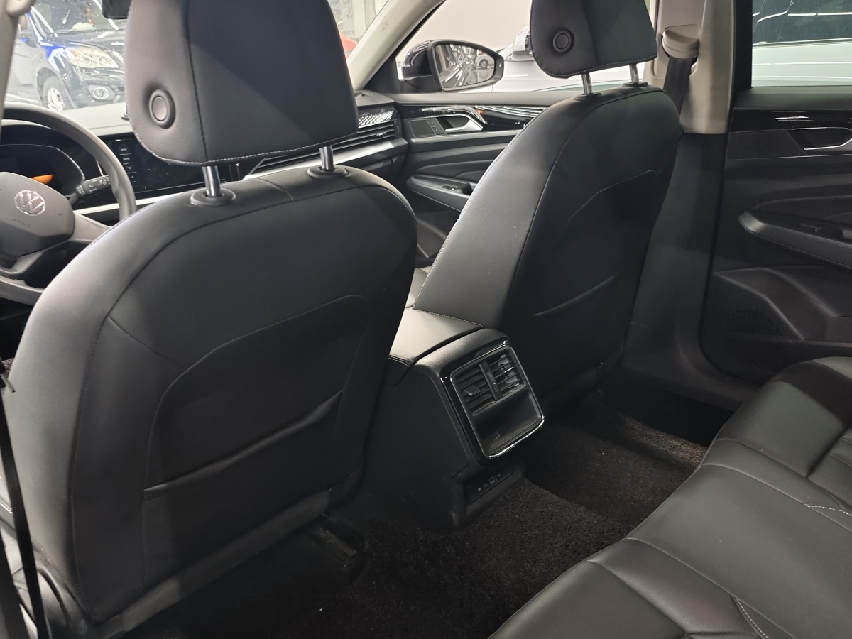大眾 帕薩特  2022款 280TSI 商務(wù)版圖片