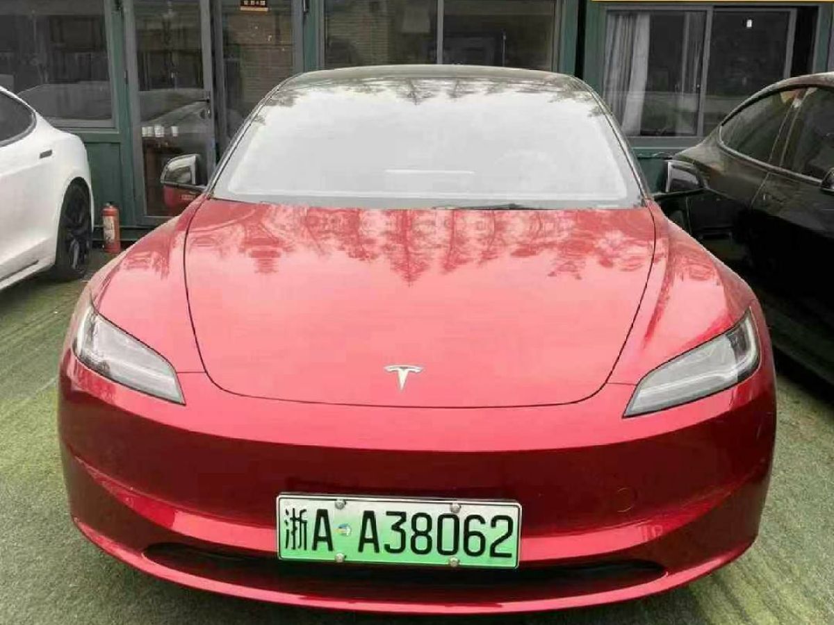 特斯拉 Model S  2023款 三電機全輪驅(qū)動 Plaid版圖片