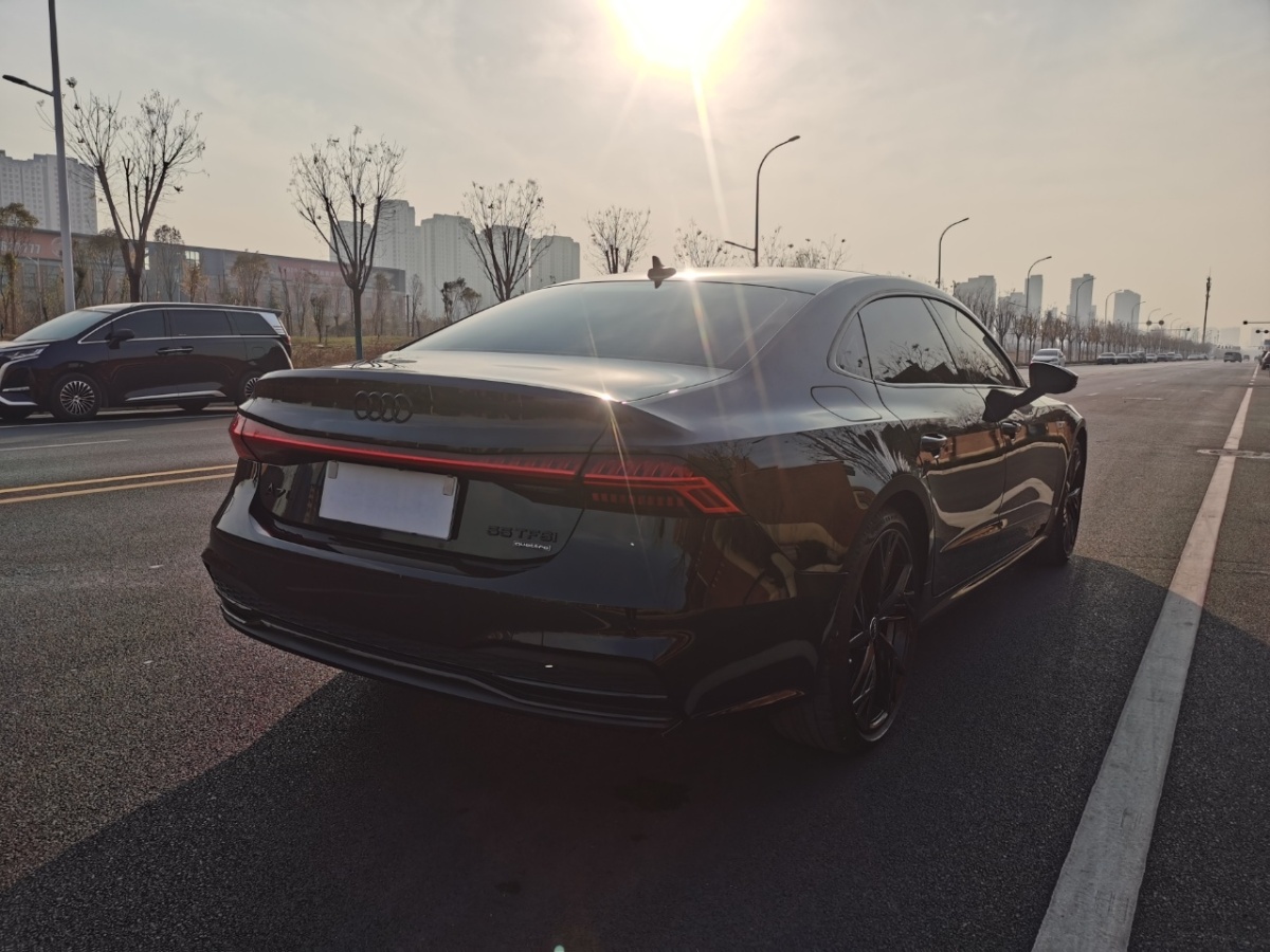 奧迪 奧迪A7L  2024款 45 TFSI quattro S-line 黑武士版圖片