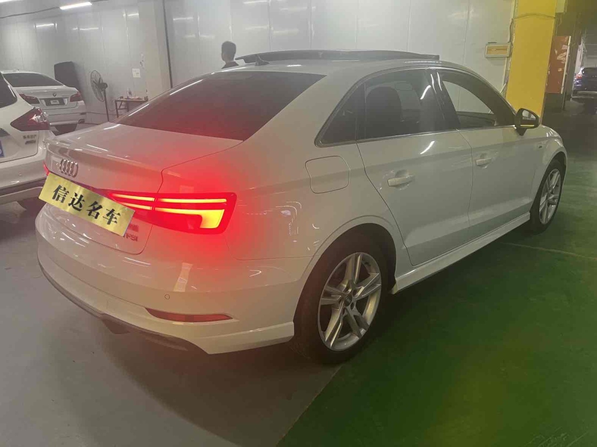 奧迪 奧迪A3  2019款 Limousine 35 TFSI 時(shí)尚型 國(guó)VI圖片