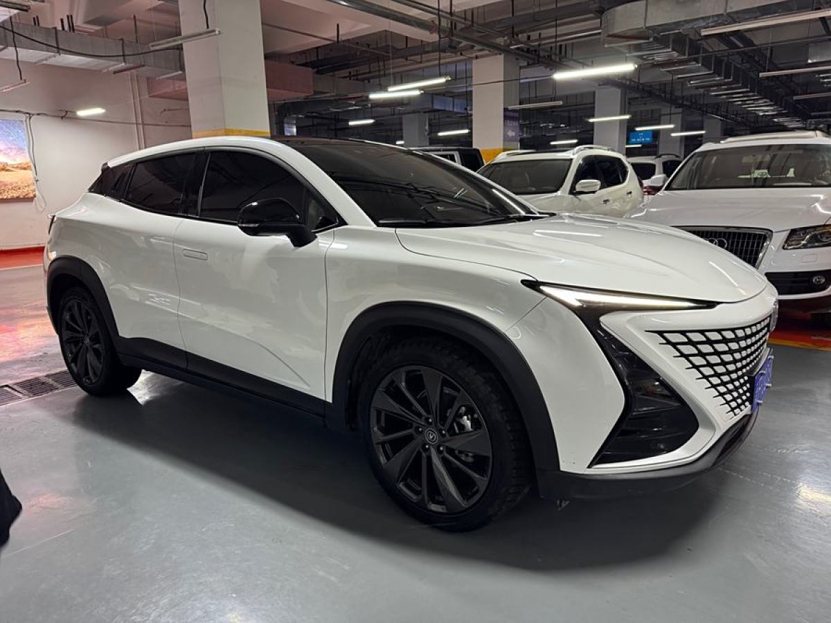 長(zhǎng)安 UNI-T  2020款 1.5T 尊貴型圖片