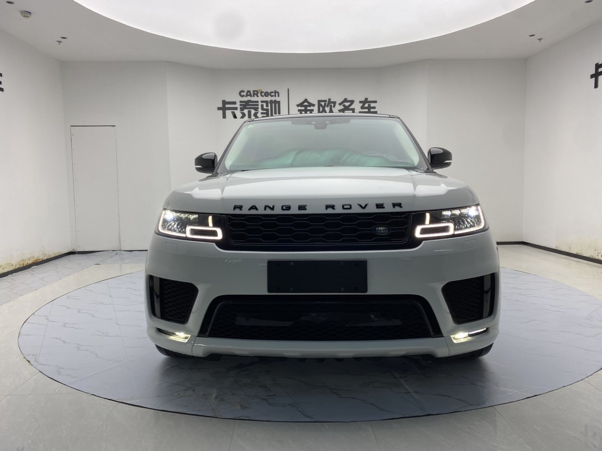 路虎 揽胜运动版  2022款 3.0 L6 耀黑版图片