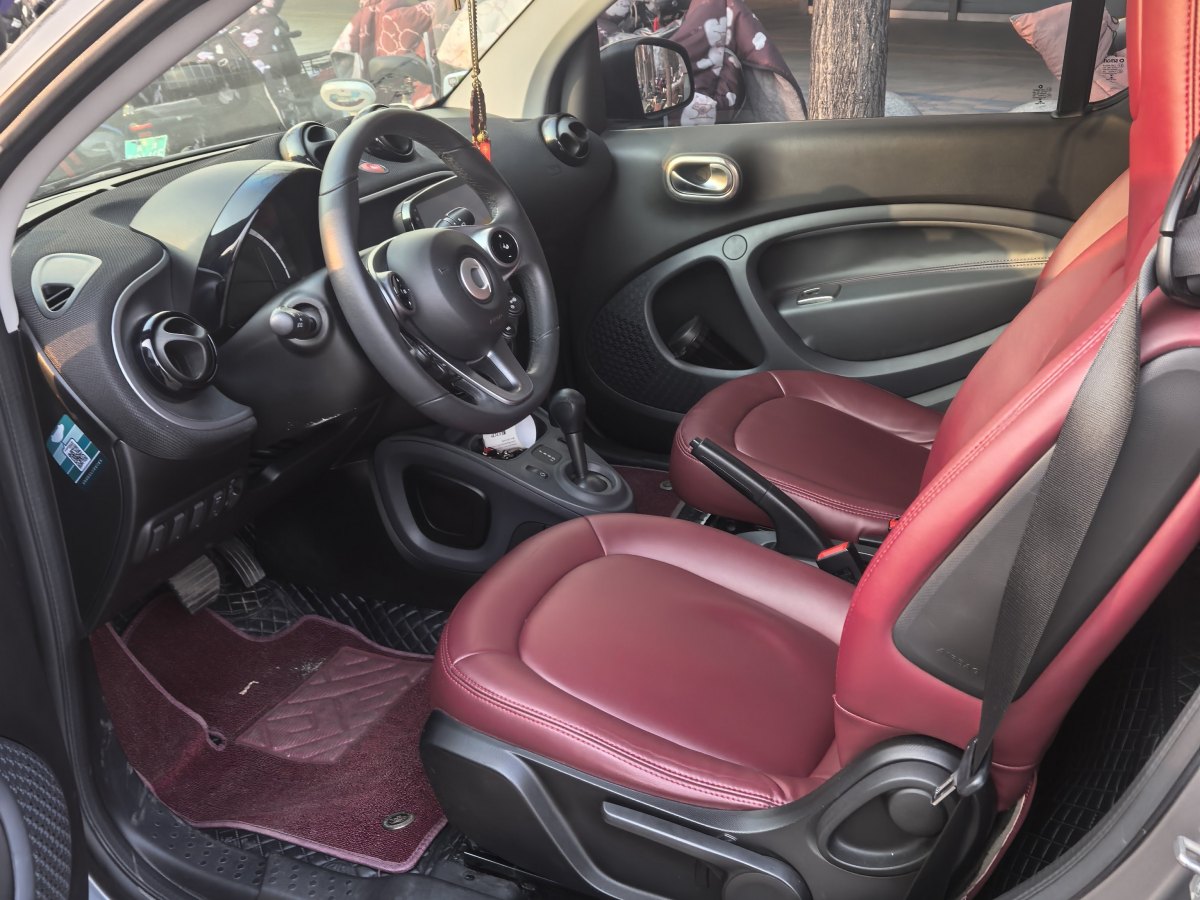 smart fortwo  2019款 0.9T 66千瓦硬頂動擎版 國VI圖片