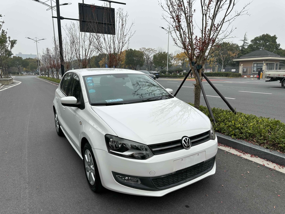 大眾 Polo  2013款 1.6L 自動(dòng)舒適版圖片