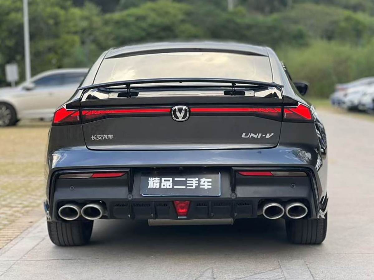 長(zhǎng)安 長(zhǎng)安UNI-V  2023款 1.5T 運(yùn)動(dòng)版圖片