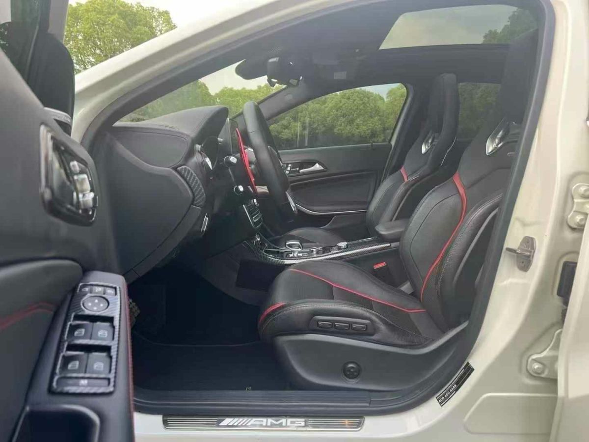 奔馳 奔馳A級AMG  2018款 AMG A 45 4MATIC 臻藏版圖片