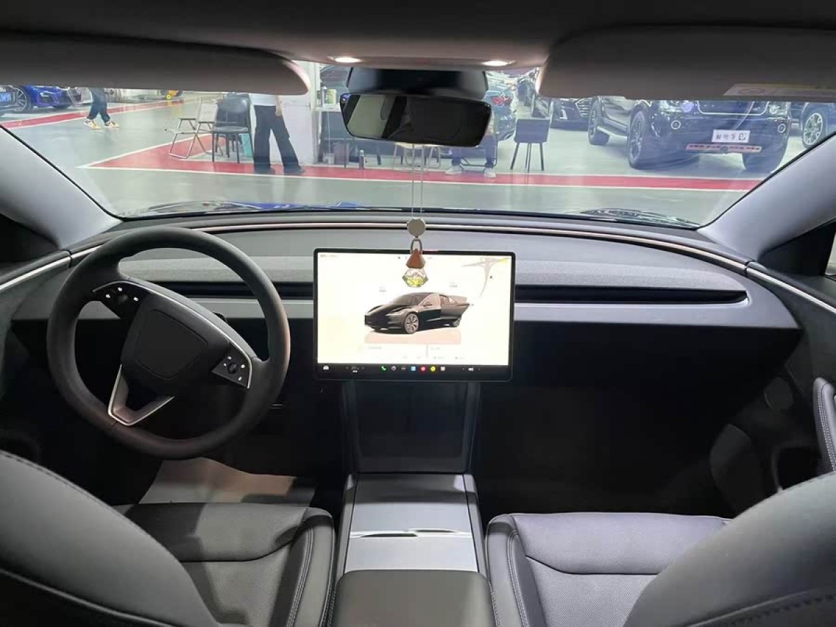 特斯拉 Model 3  2023款 煥新版 后輪驅(qū)動圖片