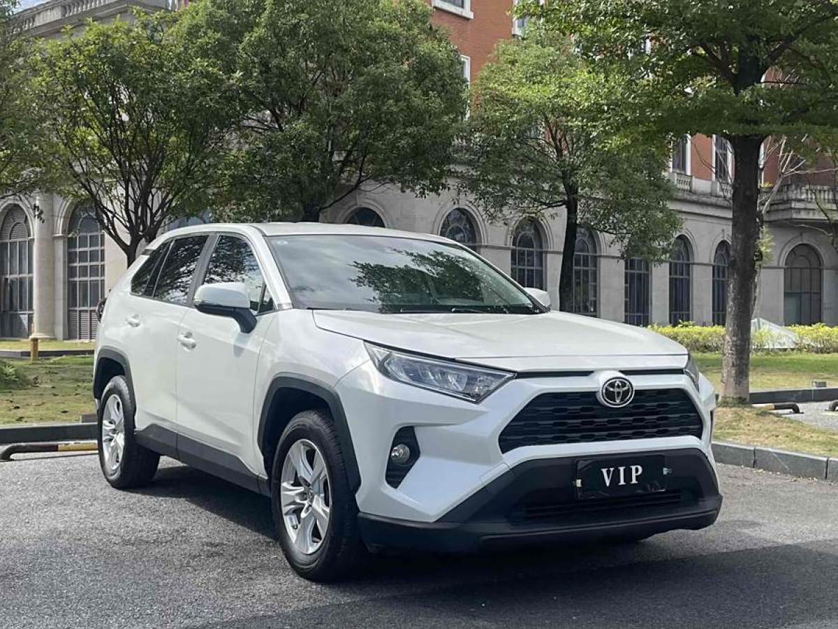 2020年9月豐田 RAV4榮放  2020款 2.0L CVT兩驅(qū)都市版