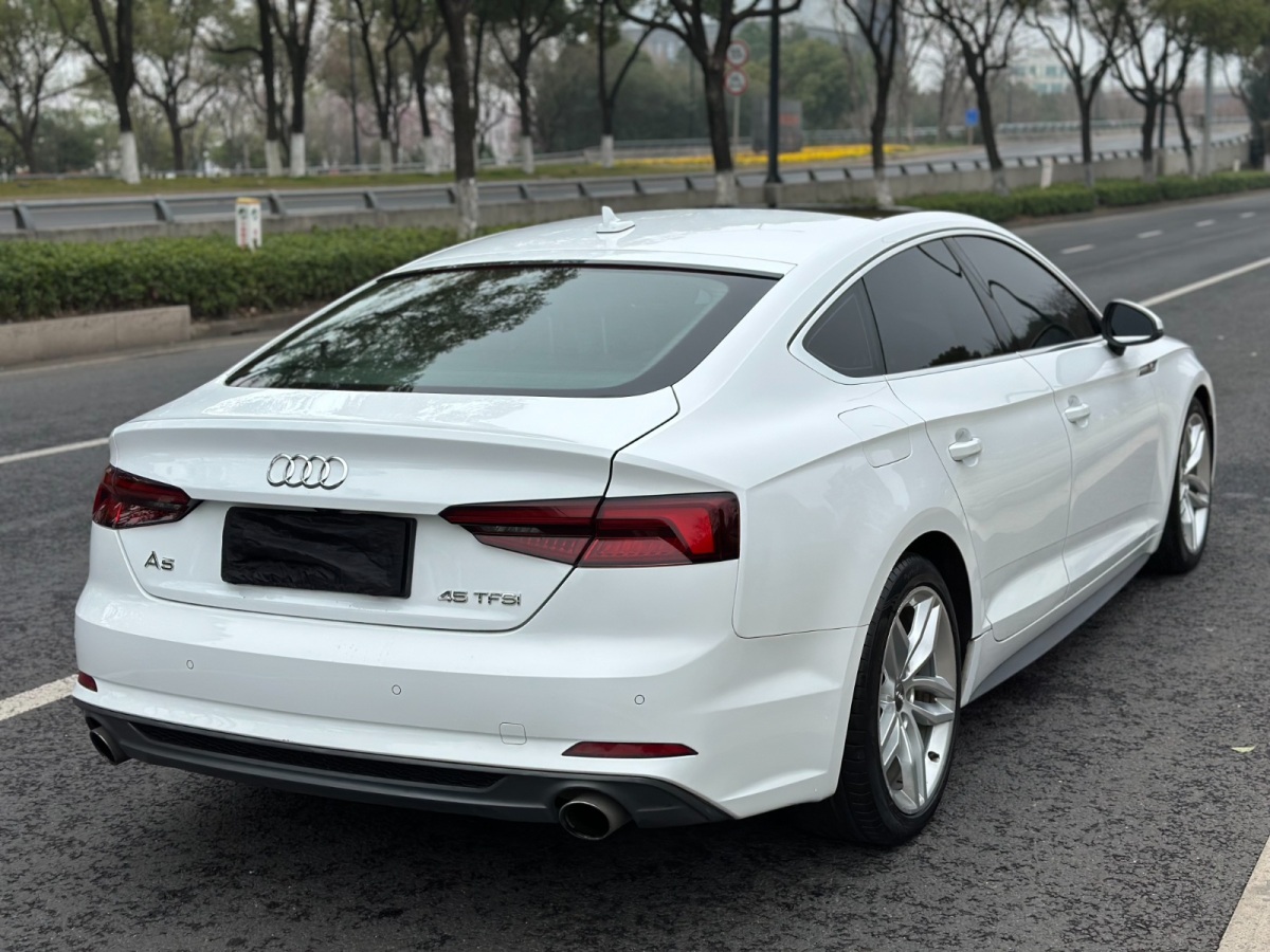 奧迪 奧迪A5  2019款 Sportback 45 TFSI 時(shí)尚型圖片