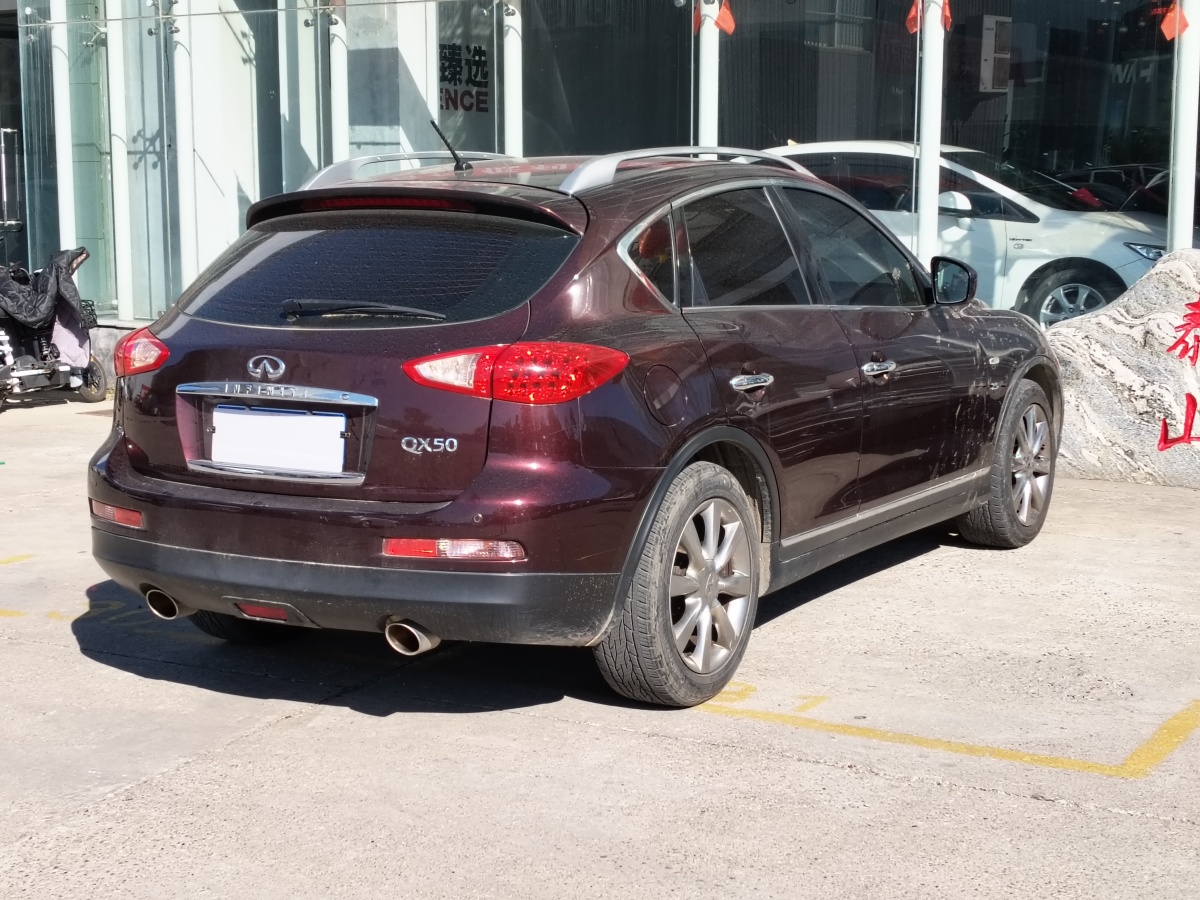 英菲尼迪 QX50  2013款 2.5L 四驅(qū)優(yōu)雅版圖片