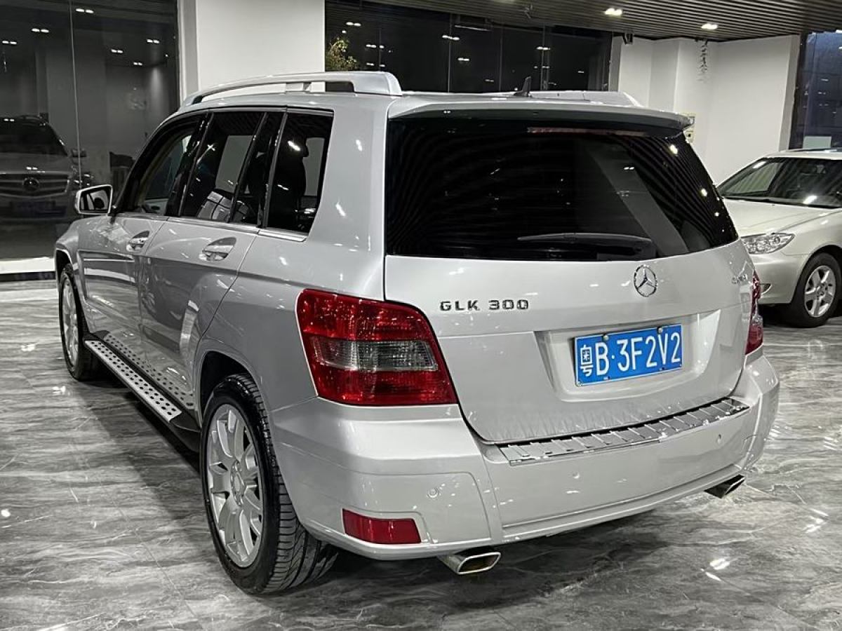 奔馳 奔馳GLK級  2011款 GLK 300 4MATIC 時尚型圖片