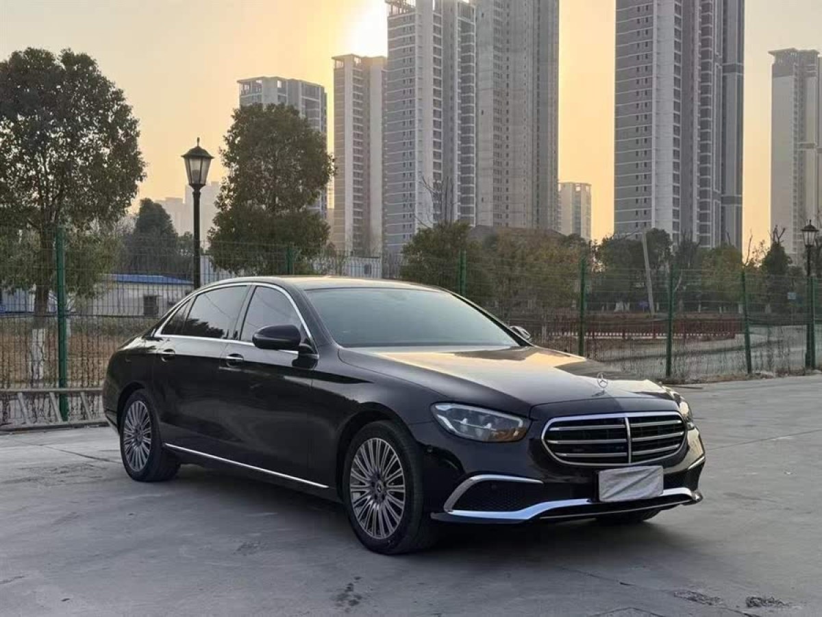 奔馳 奔馳E級(jí)  2021款 改款 E 300 L 豪華型圖片