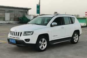 指南者 Jeep 改款 2.0L 两驱进取版