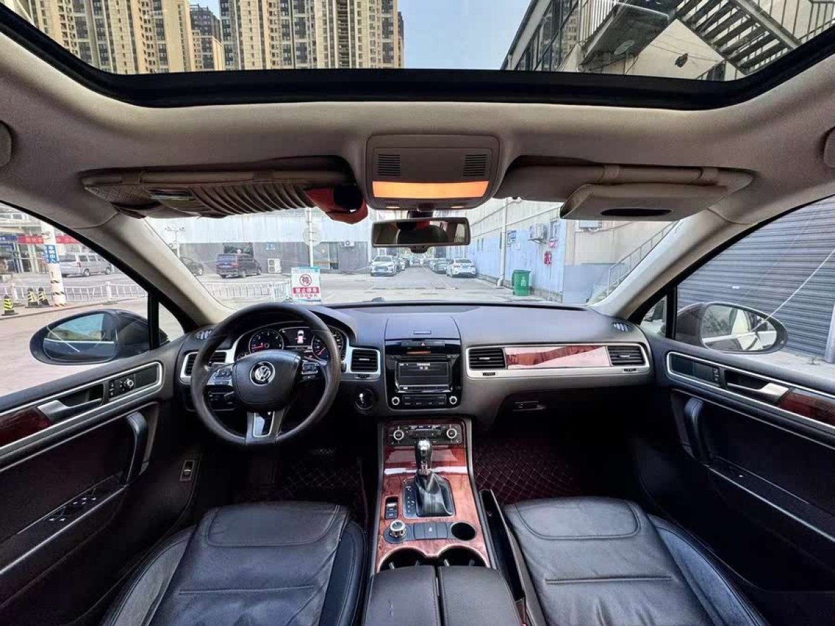 大眾 途銳  2011款 3.0TDI 柴油豪華型圖片