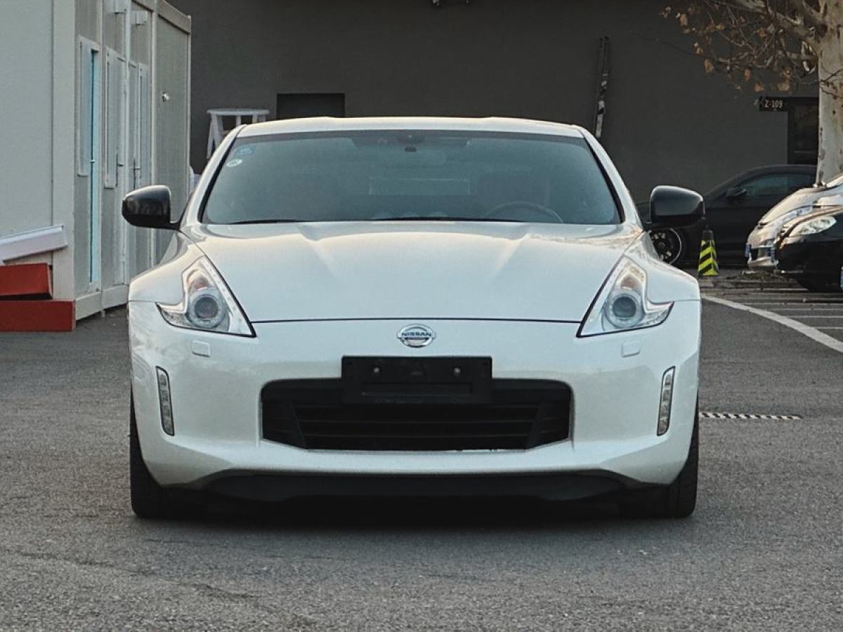 日產(chǎn) 370Z  2015款 3.7L Coupe圖片