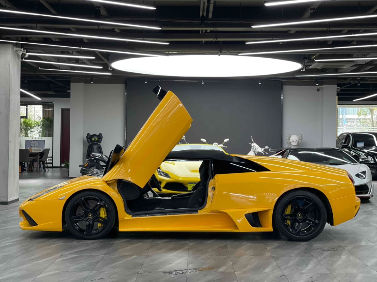 兰博基尼Murcielago 2010款LP650-4Roadster图片