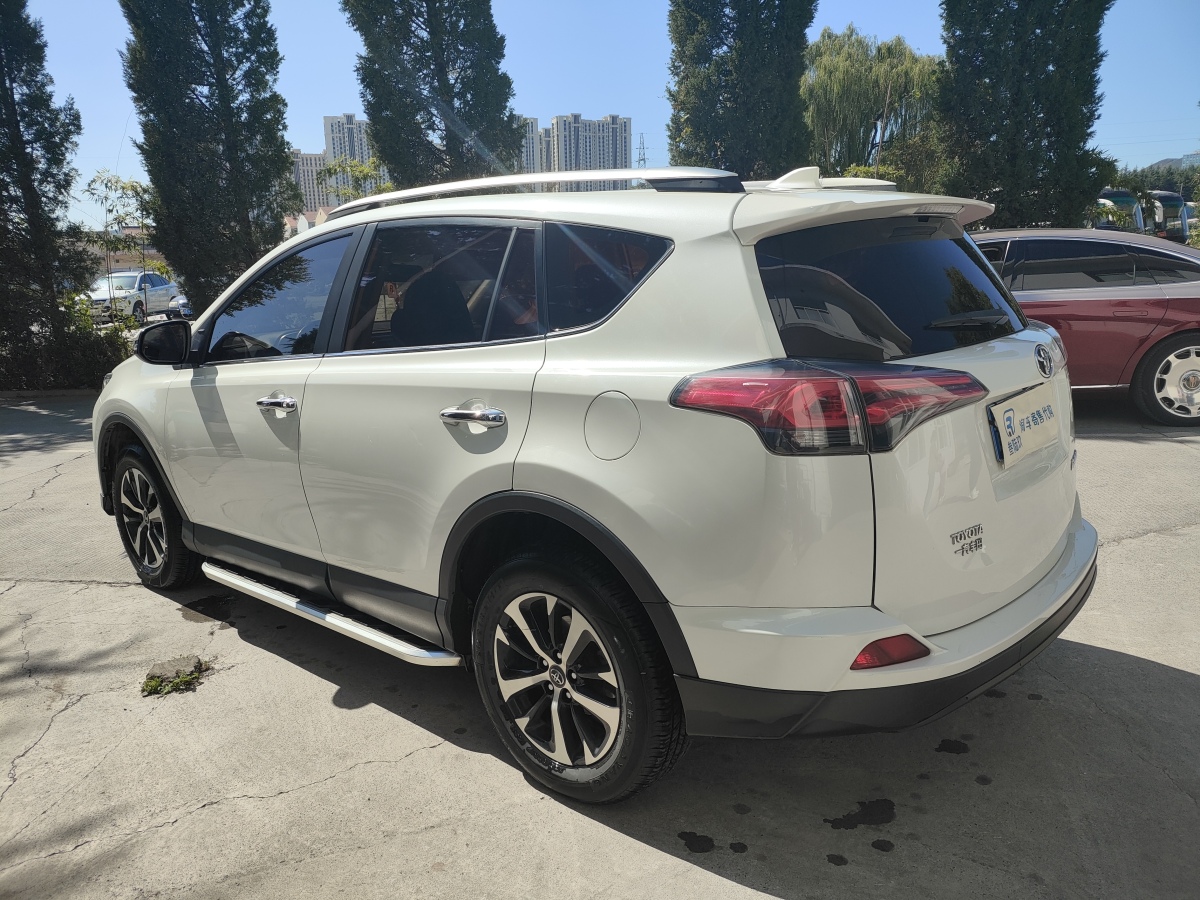 豐田 RAV4  2016款 榮放 2.0L CVT兩驅(qū)風(fēng)尚版圖片