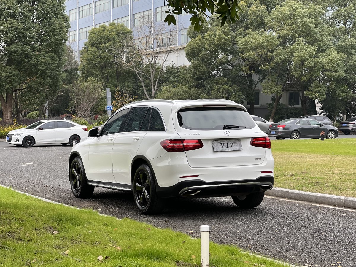 奔馳 奔馳GLC  2017款 GLC 260 4MATIC 豪華型圖片