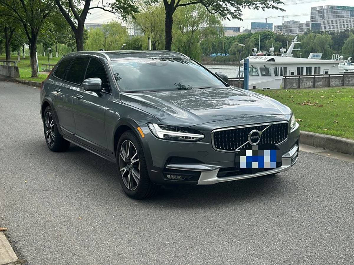 2020年8月沃爾沃 V90  2020款 改款 Cross Country T5 AWD 智遠版