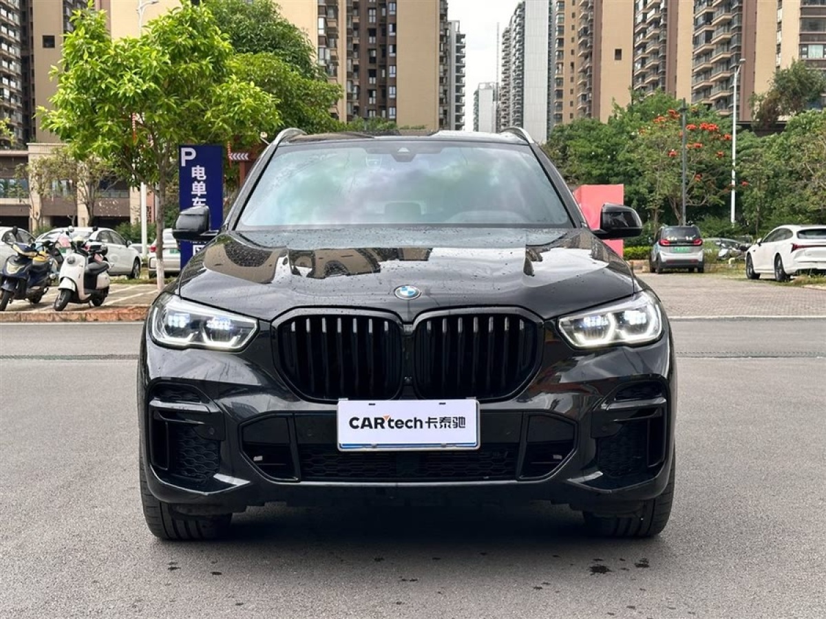 寶馬 寶馬X5  2022款 改款 xDrive 40Li M運(yùn)動(dòng)套裝圖片