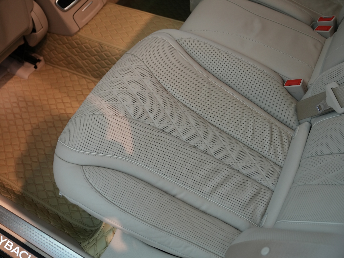 2019年8月奔驰 迈巴赫S级  2019款  改款 S 450 4MATIC