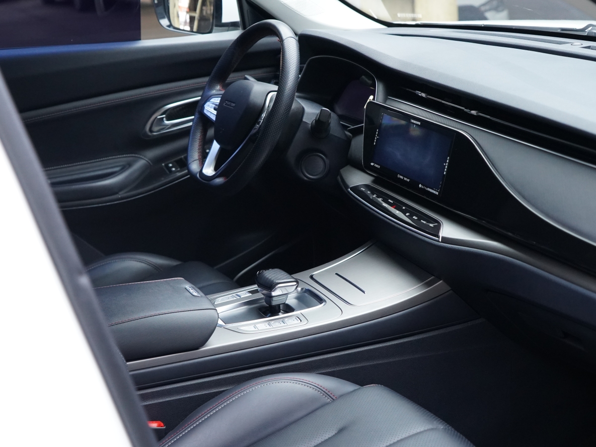 長安歐尚 X7  2021款 1.5T 人臉識別全自動泊車太空逍遙版圖片