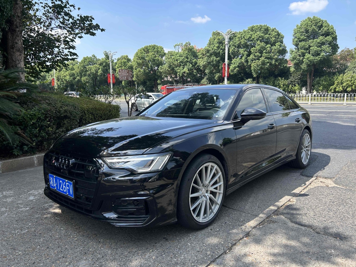 奧迪 奧迪A6L  2023款 改款 45 TFSI quattro 臻選動感型圖片