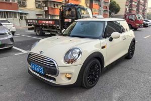 MINI MINI 1.2T ONE