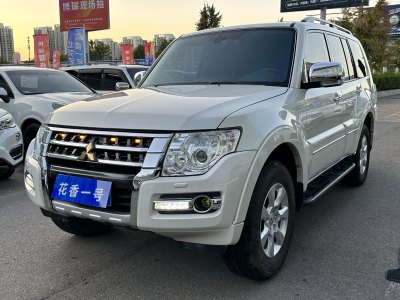 2019年1月 三菱 帕杰罗(进口) 3.0L 自动豪华版 国V图片