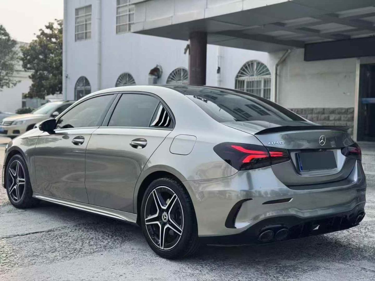 奔馳 奔馳A級  2019款  A 220 L 4MATIC 運動轎車圖片