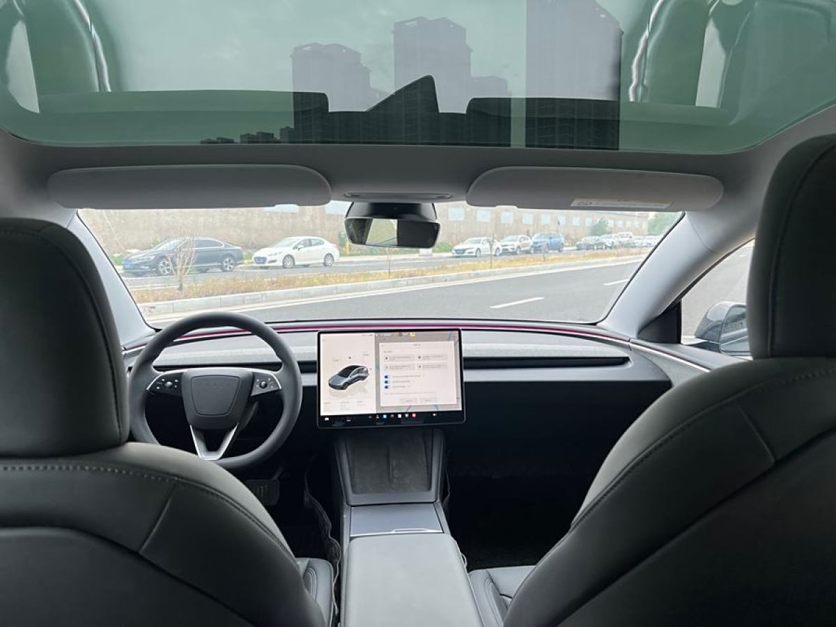 特斯拉 Model Y  2023款 后輪驅(qū)動版圖片