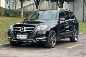 奔驰GLK级 奔驰 GLK 300 4MATIC 动感天窗型