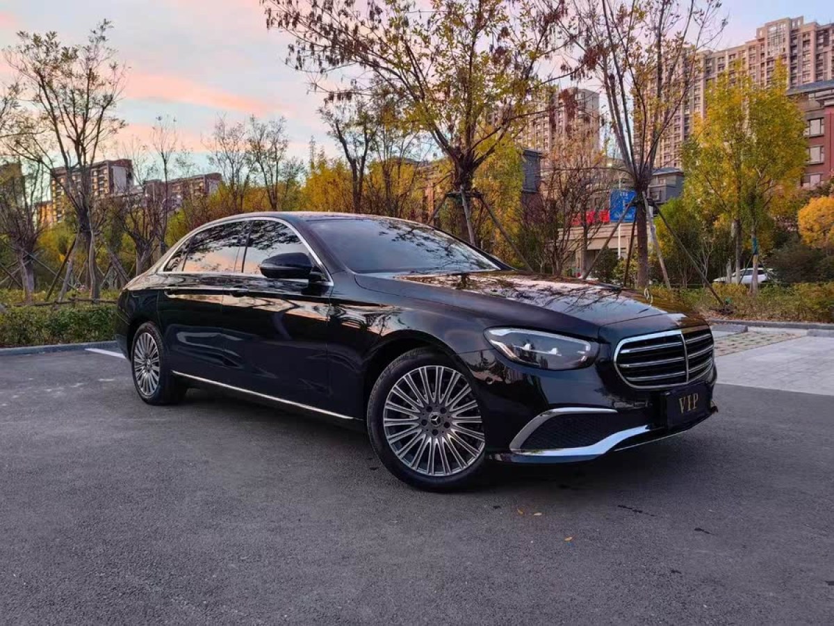 奔馳 奔馳E級  2022款 改款 E 300 L 豪華型圖片