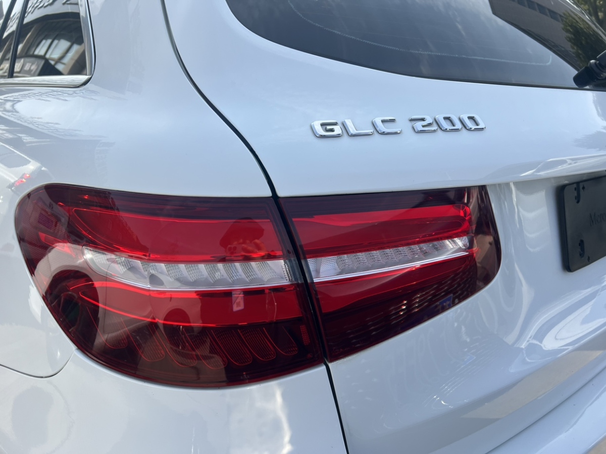 2018年9月奔驰 奔驰GLC  2018款 改款 GLC 200 4MATIC