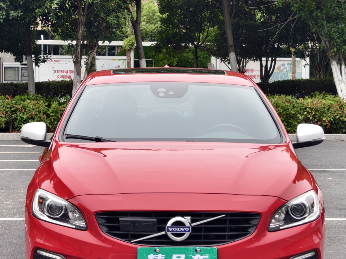 沃爾沃 S60  2017款 T5 個(gè)性運(yùn)動(dòng)版圖片